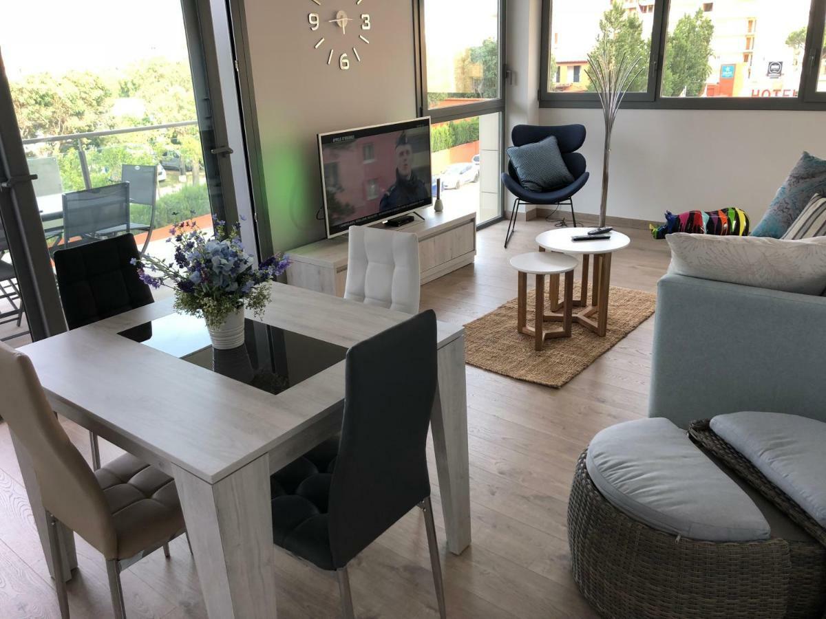 Appartement Plage Salata Rosas Екстериор снимка
