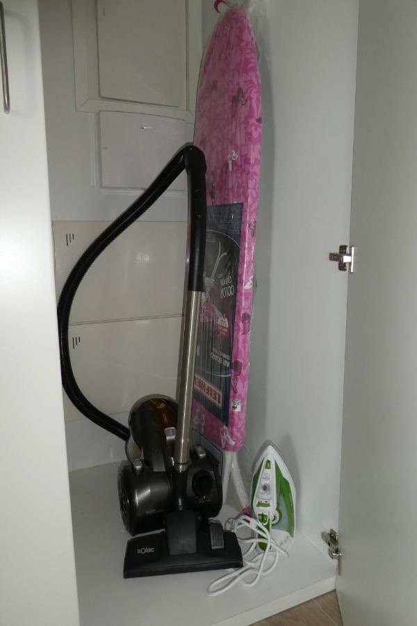 Appartement Plage Salata Rosas Екстериор снимка
